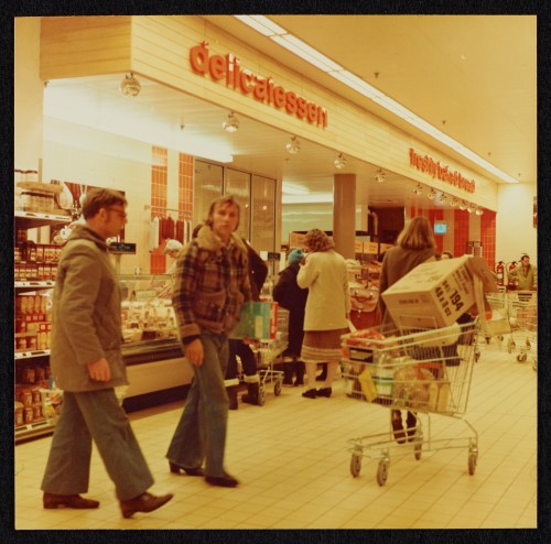 SA/BRA/7/B/20/8/101 - Image of Grosvenor Centre, Northfield (1983-2002) store interior: delicatessen and bakery counters