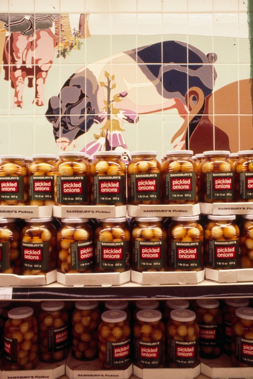 SA/BRA/7/C/4/3/503 - Image of Cambridge Coldhams Lane interior: jars of pickled onions, tiling