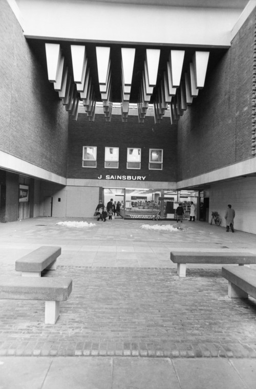 Image Of Worcester 26 27 Lychgate Branch Interior SA IMA 4 SM 6 22 