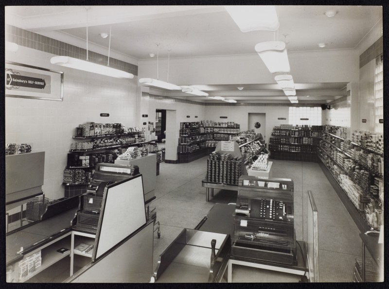 SA/BRA/7/B/31/4/1 - Image of Southbourne (28/30 Southbourne Grove) branch interior