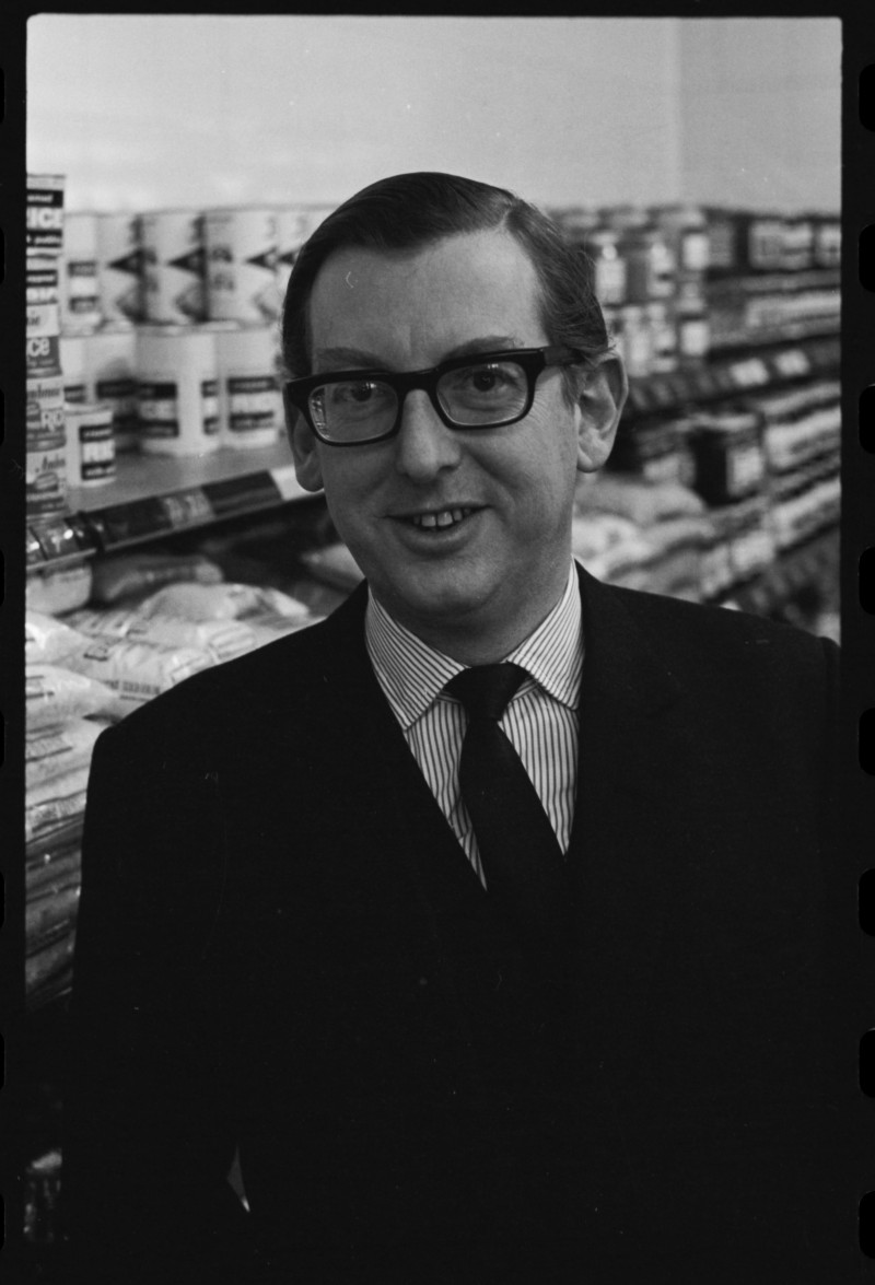 SA/IMA/4/SM/3/4 - Image of John Davan Sainsbury in a supermarket